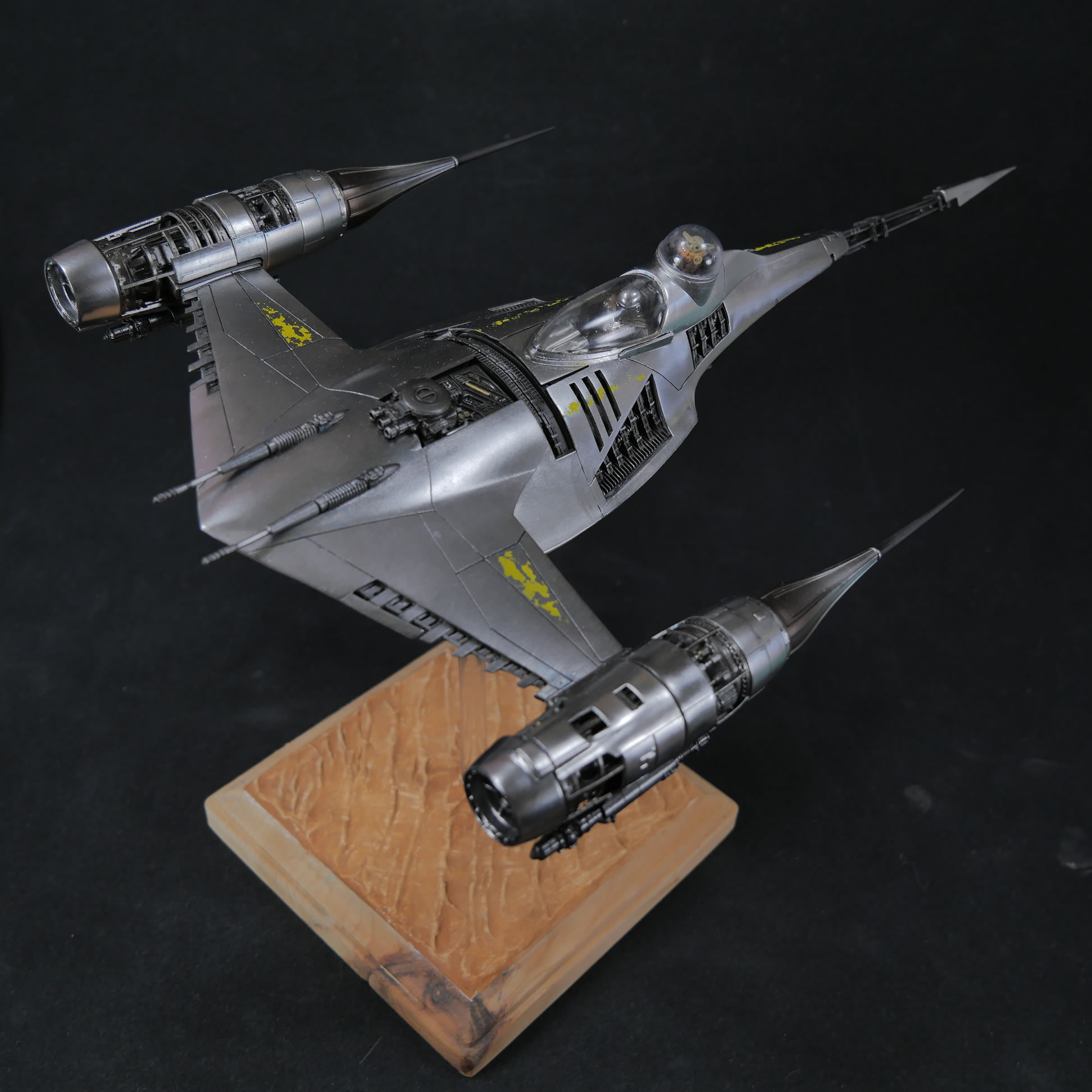 Read more about the article Din Djarin Modified Naboo N1 Starfighter Progress