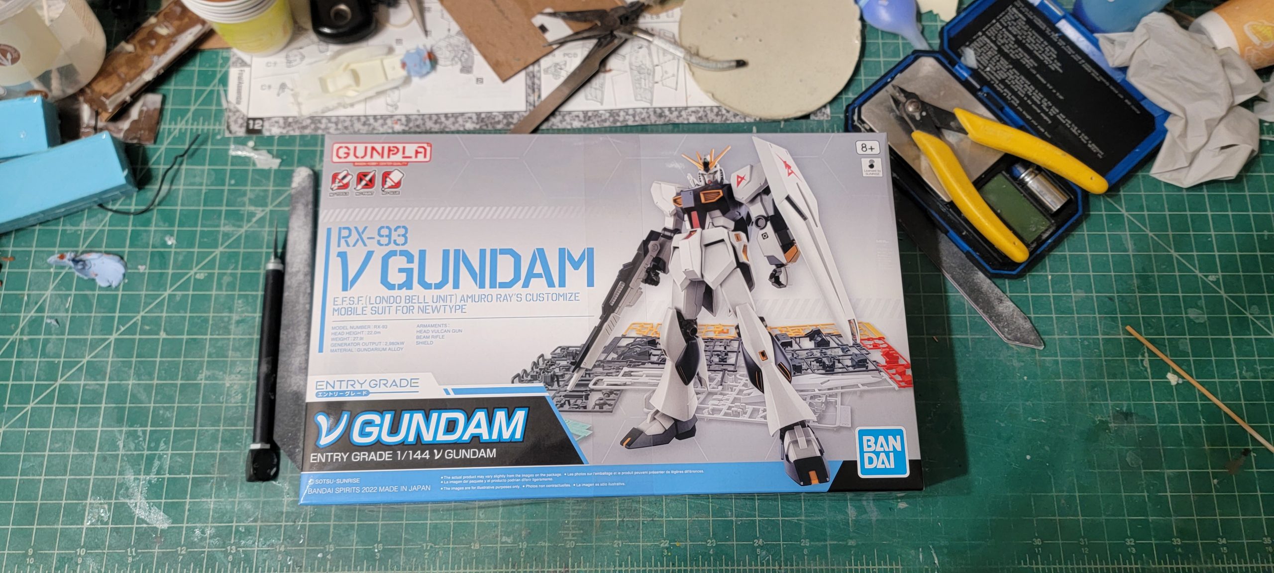 Read more about the article The Entry Grade Nu Gundam Summer Build Off